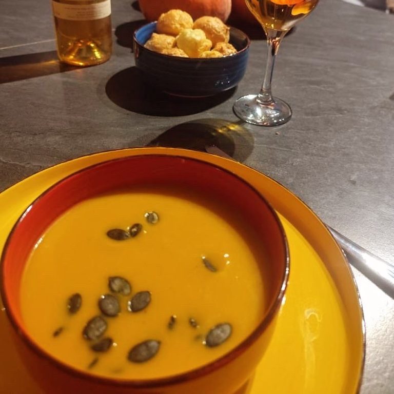 Velouté de potimarron et ses gougères Velouté de potimarron et ses gougères